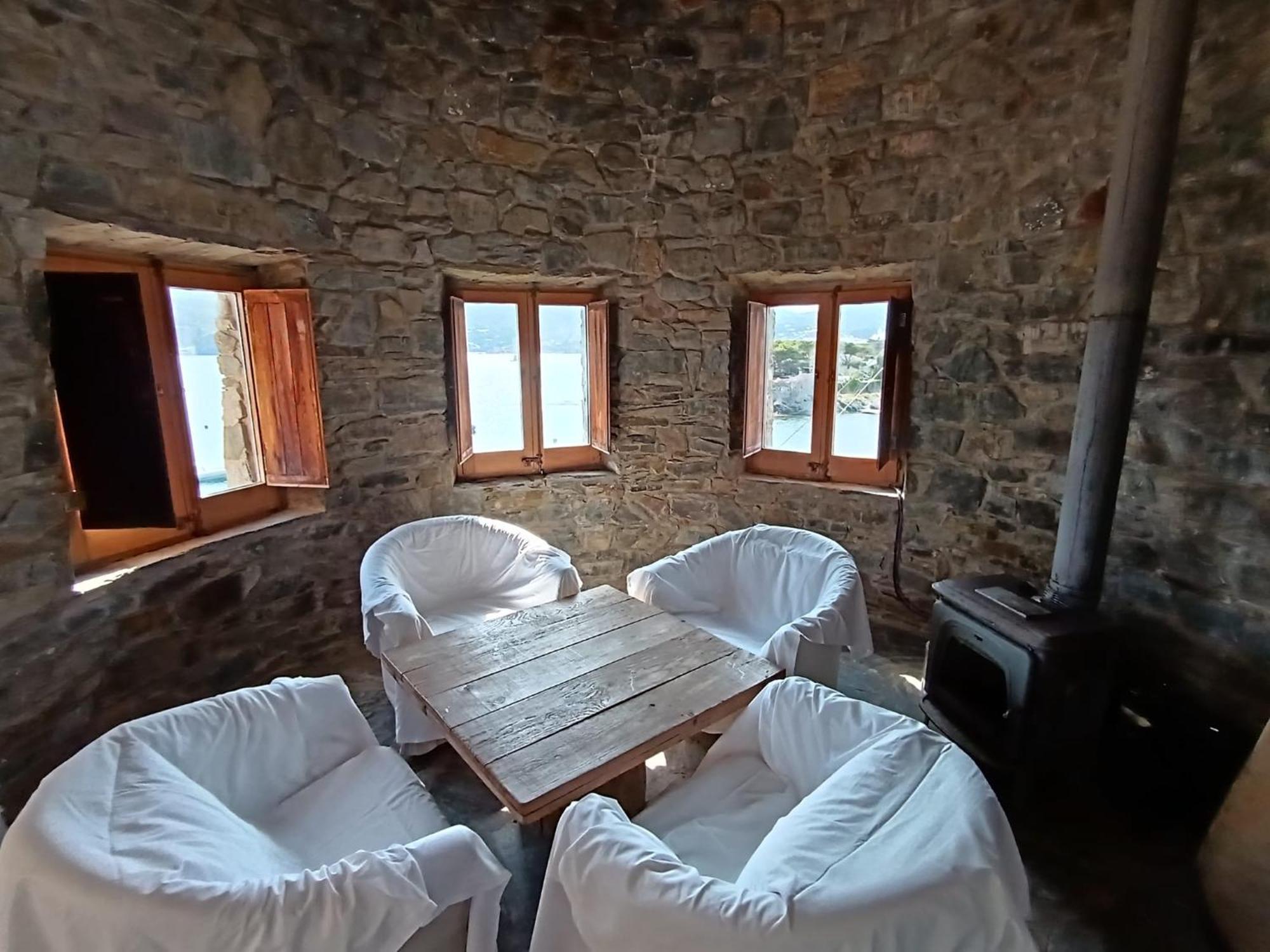 Isla Privada en Cadaqués de ensueño con 11 habitaciones dobles con baño privado y piscina Extérieur photo