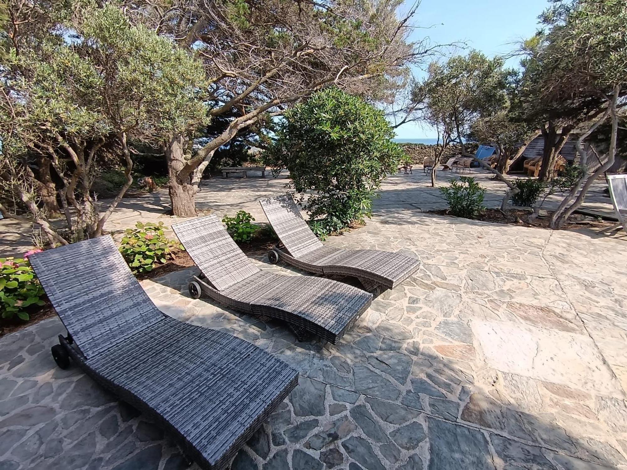 Isla Privada en Cadaqués de ensueño con 11 habitaciones dobles con baño privado y piscina Extérieur photo
